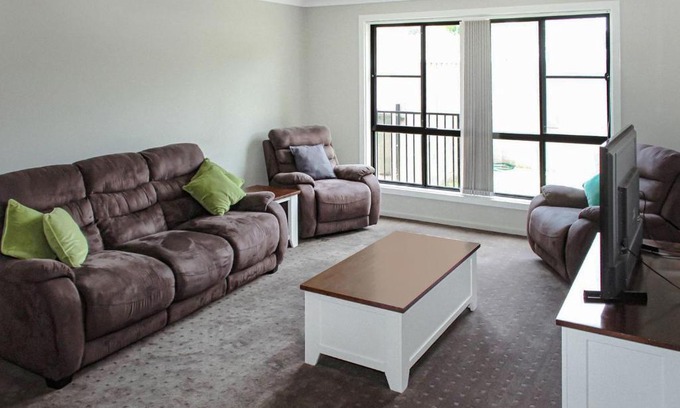 North Tamworth House | Quintet 1 157