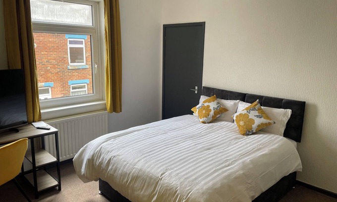 Ferryhill House | Quirky/Cosy Self Contained Two Bed Home - County Durham