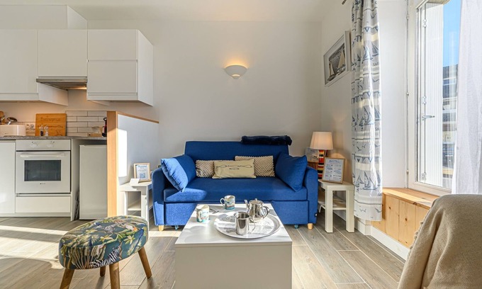 La Trinite-sur-Mer Apartment | Résidence du Port - Two Bedroom Apartment, Sleeps 5