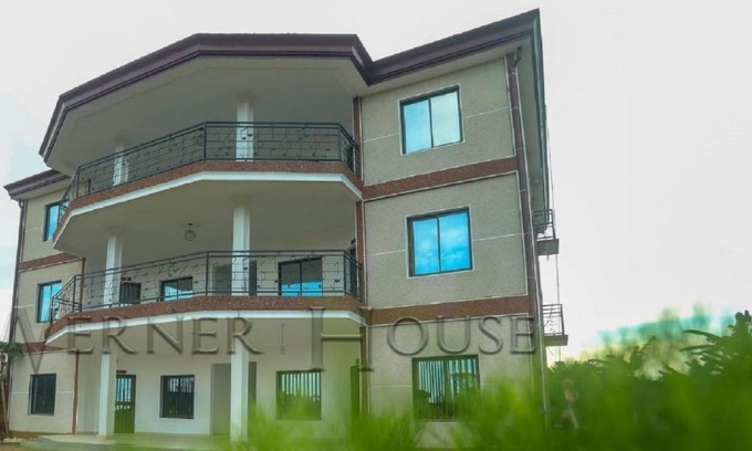 Faro-et-Deo Apartment | Résidence Werner House Kribi