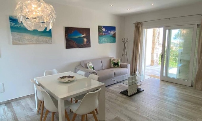 Budoni Apartment | R House 2 independent semi-detached house