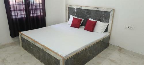 Radha Kund House | Radha Rani Dham