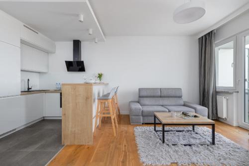 West Pomeranian Voivodeship Apartment | Raginisa Chic Apartment by BookingHost