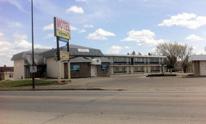 Swift Current Hotel | Rainbow Motel