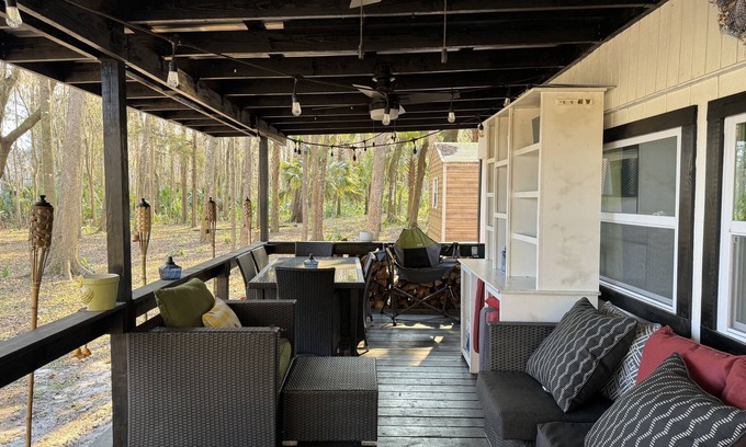 Dunnellon RV Rental | RAINBOW RANCH CABINS