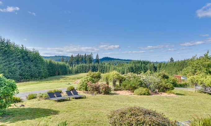 Carrolls House | Rainier Home on 20 Acres with Blueberry Farm!