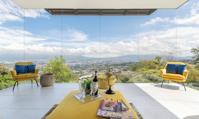 San Antonio House | Ram & Thaila Shangri-La Luxury 8 pax 4-br residence w/indoor pool, Jacuzzi & gym