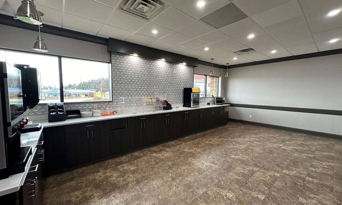 Waupaca Hotel | Ramada by Wyndham Waupaca