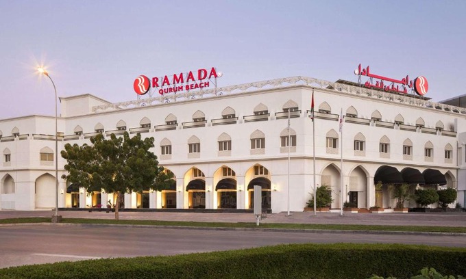 Muscat Hotel | Ramada Qurum Beach Hotel
