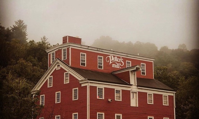 Bellevue House | Ranch styled home, in a quiet neighborhood, totally remodeled in 2020.