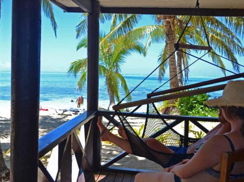 Mana Island Hotel | Ratu Kini Dive & Stay