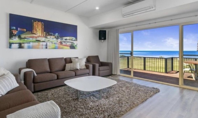 Port Vincent House | Rays Retreat beach front Port Vincent