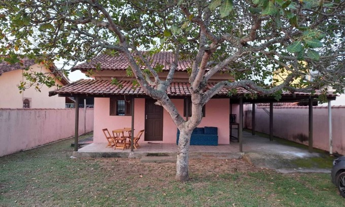 Tamoios House | Recanto da Felicidade - It's a cozy house, with Grandma's style and welcome.