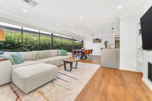 Glenelg North House | Redbrick Retreat - Generous Coastal Escape