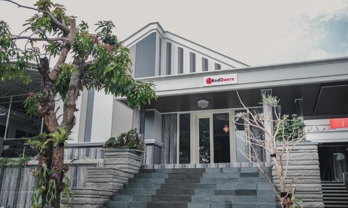 Bandar Lampung House | RedDoorz Plus @ Jalan Dr. Cipto Mangunkusumo Lampung