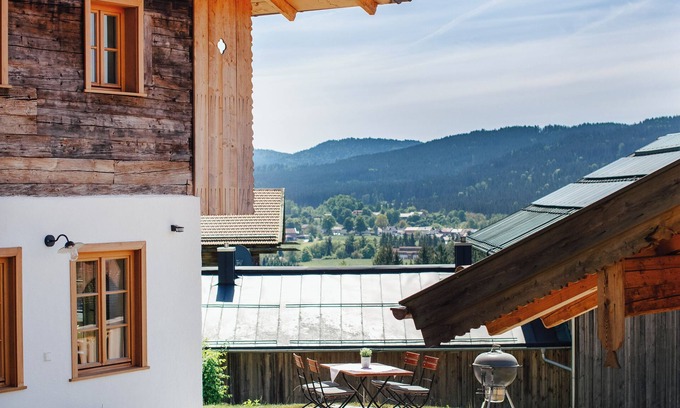 Drachselsried House | Refugium am Rehberg - Traumhaftes Ferienhaus mit Sauna und Whirlpool