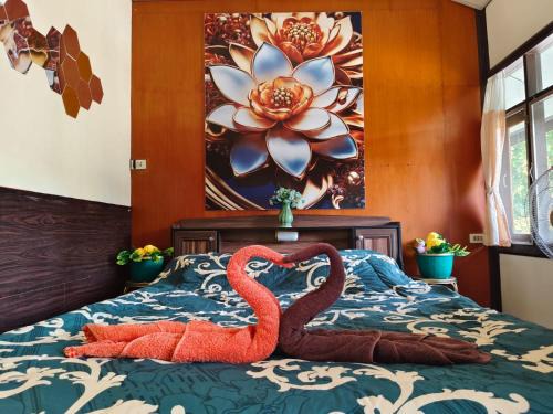 San Pa Thong House | Regal Eagle Guesthouse -Thai House and Garden