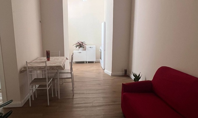 Reggio Calabria Apartment | ReggioDuomo located in the historic center: 50 mt. Cathedral 350 mt. waterfront