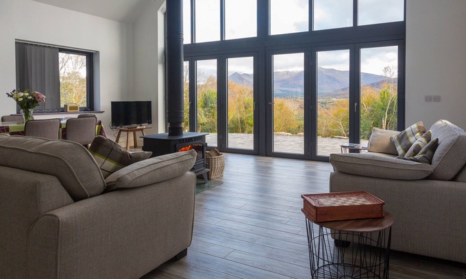 Glencar House | Relax and Refuel to the Rhythm of Nature at Fia Lodge.