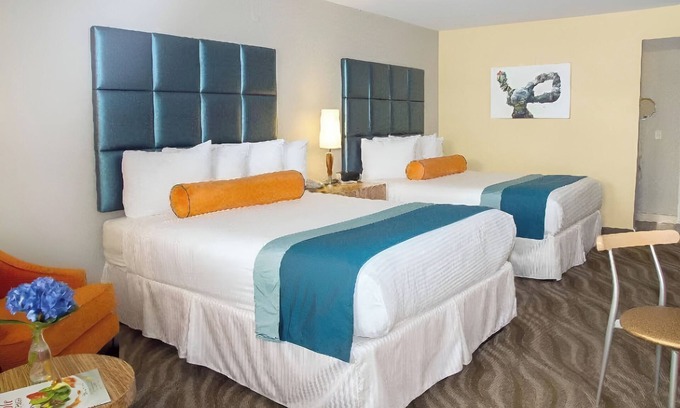 Little Italy Hotel | Relax in Modern Suite Near San Diego Zoo & Balboa Park – Prime Location