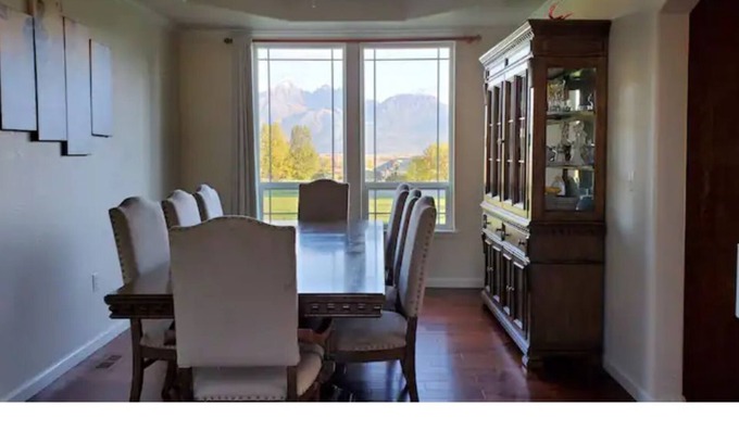 Gateway House | Relax in style at the edge of civilization