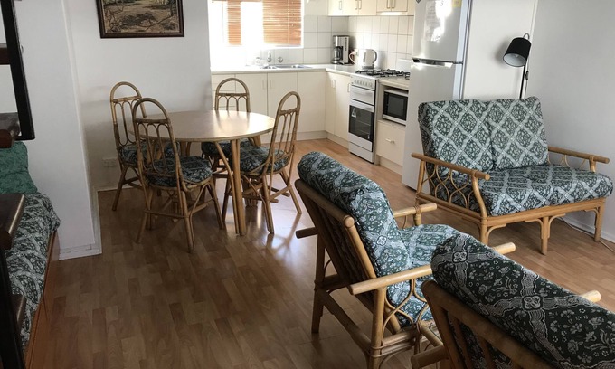 Semaphore House | Relax near the beach