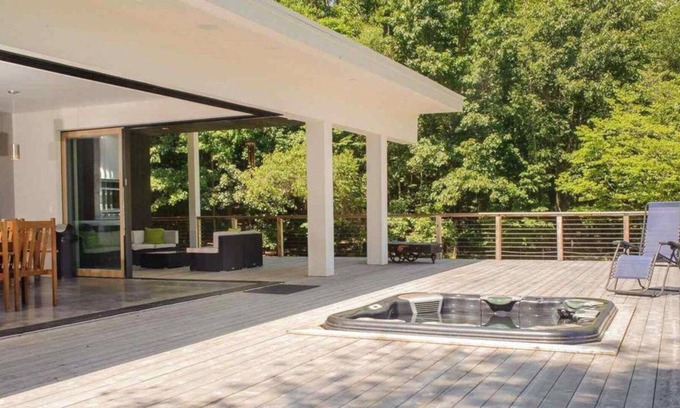 Gardiner House | Relax & Retreat at Wild Mountain Getaway