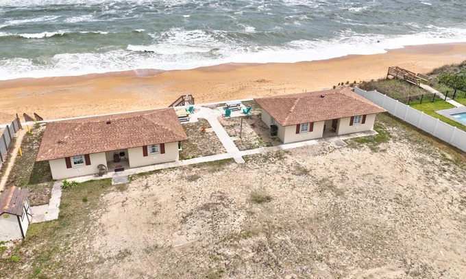 Painters Hill House | Relax! Steps to Quiet Beach | Quarter Deck Cottage in Flagler Beach | Lovely Beachside Location