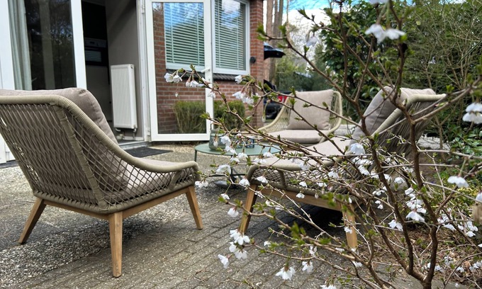 Spier House | Relaxen in Sfeervolle Bungalow Nabij Nationaal Park Dwingelderveld Drenthe