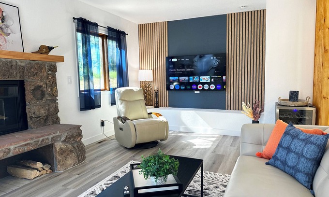 The Pinery Apartment | Relaxing 2-bedroom cozy suite in the lovely Pinery, Parker