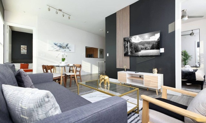 King William Apartment | Relaxing 2BR w Gym, Pkng, Near King Wms & Towers