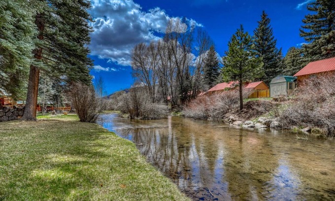 Bayfield House | Relaxing Creekside House Next to Vallecito Lake