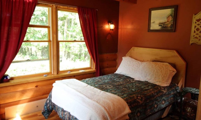 Frankfort House | Relaxing lodge in the woods