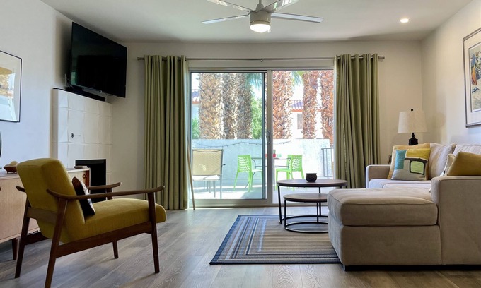 Baristo Condo | Remodeled 2 Bedroom Condo with Very Large Terrace - Walk to Downtown PS