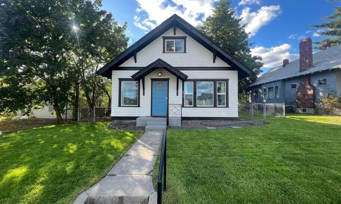Northtown House | Renovated 3bd, 1bth Home in North Spokane Near DT!