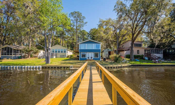 Quincy House | Renovated Lake Talquin Getaway!