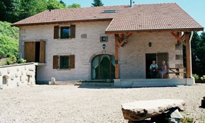 Vagney Cottage | Renovated Vosges Farmhouse with Comfort & Nature for 7, WiFi, Pets Welcome
