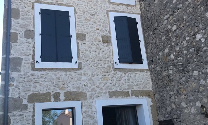 Fleury House | Renovated winegrower's house