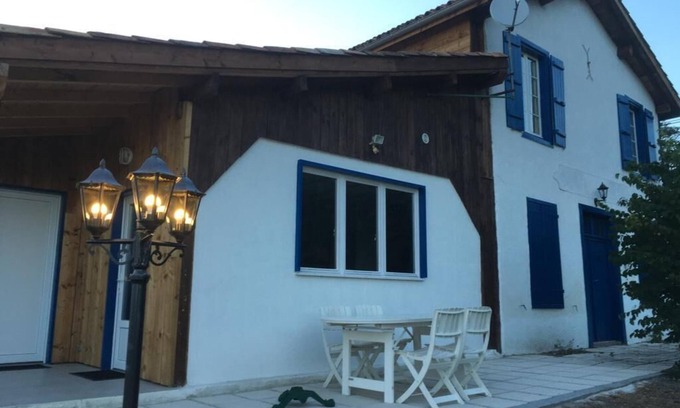 Sos House | Renoviertes Waldhotel in der Gascogne- Haustierfreundlich und Romantisch