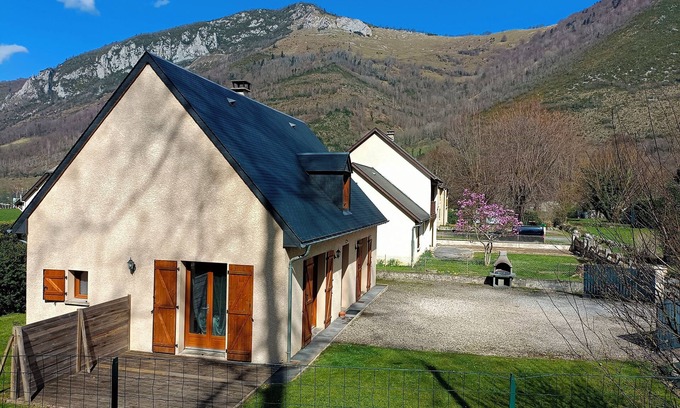 Campan House | Rental house 10/12 Sleeps all comfort New on the site since 02/2025