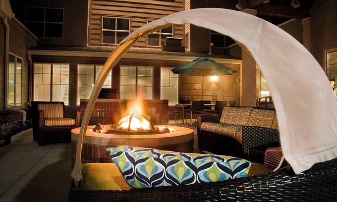 Maumee Hotel | Residence Inn by Marriott Toledo Maumee