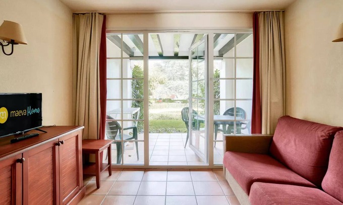 Uhart-Cize Apartment | Residence Le Parc d'Arradoy - maeva Home - 2-room apartment for 4 people - Comfort