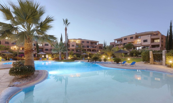 Universal Apartment | Resitour - Aphrodite Gardens