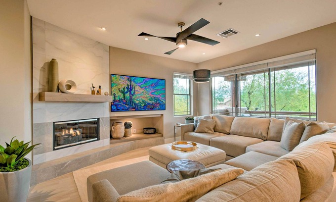 Central Scottsdale Condo | Resort Perks & Private Balcony: Scottsdale Condo!