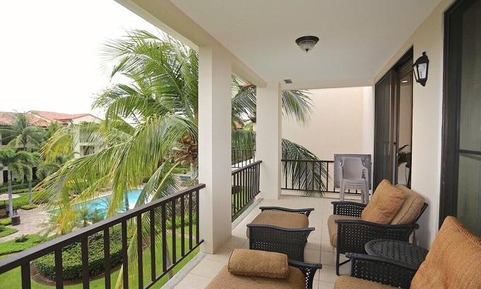 Coco Condo | Resort-Style Condo - 4 Pools & Beach Club Access