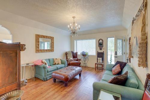 Leon Junction House | Retreat with Pond Access and Views in Temple