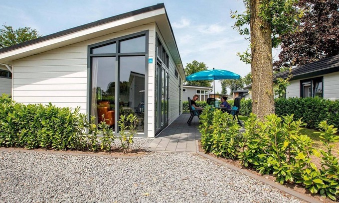 Cromvoirt Ski Chalet | ✓ Rialto at Résidence de Leuvert ✓ Holiday home for 5 persons ✓ Located near Den Bosch (Noord-Brabant) ✓ Near De IJzeren Man ✓ Book directly through the park