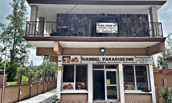 Surinam Bed & Breakfast | Riambel Paradise Inn- VIP room