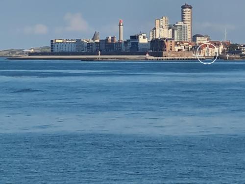 Vlissingen House | Rijksmonument Havenzicht, met zeezicht, ligging direct aan zee en centrum