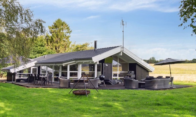 Yderby House | "Rik" - 350m from the sea by Interhome